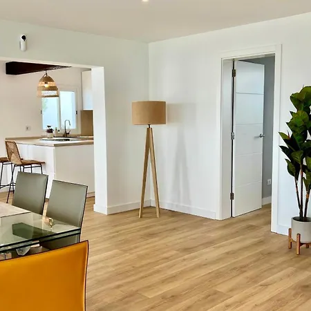 Βίλα Luxurious With Heated Pool And Ocean Views