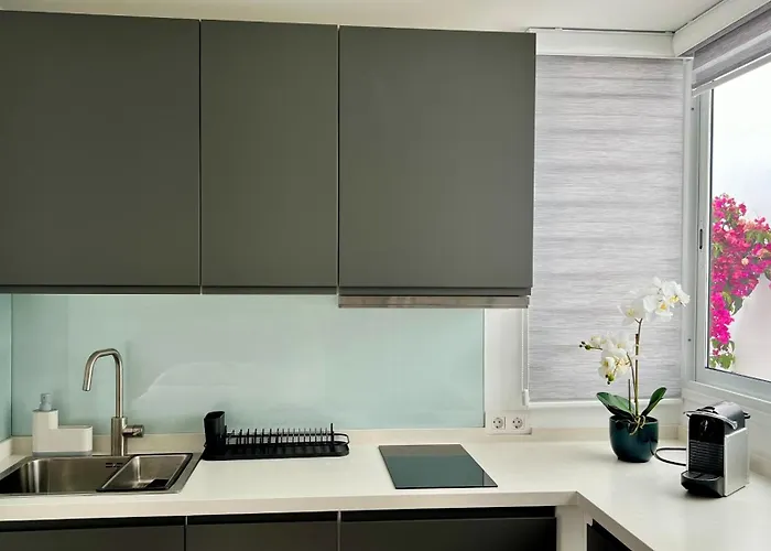 Luxurious With Heated Pool And Ocean Views Βίλα *