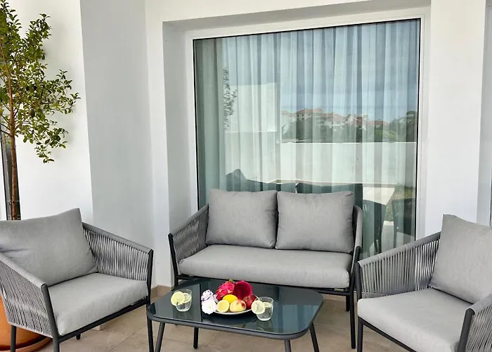 Luxurious With Heated Pool And Ocean Views Βίλα Πουέρτο Ντε Λα Κρουζ