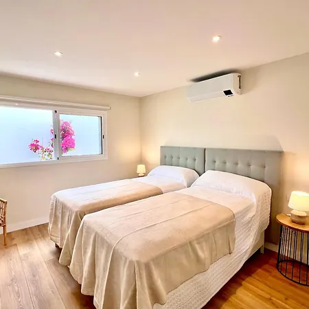 Luxurious With Heated Pool And Ocean Views Villa Puerto de la Cruz (Tenerife)