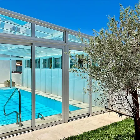 Luxurious With Heated Pool And Ocean Views *