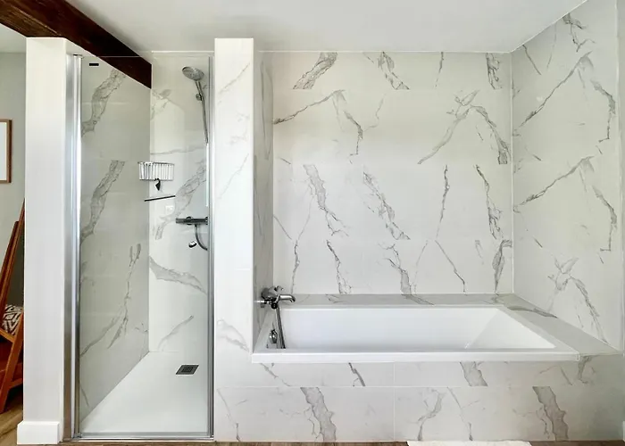 Luxurious With Heated Pool And Ocean Views